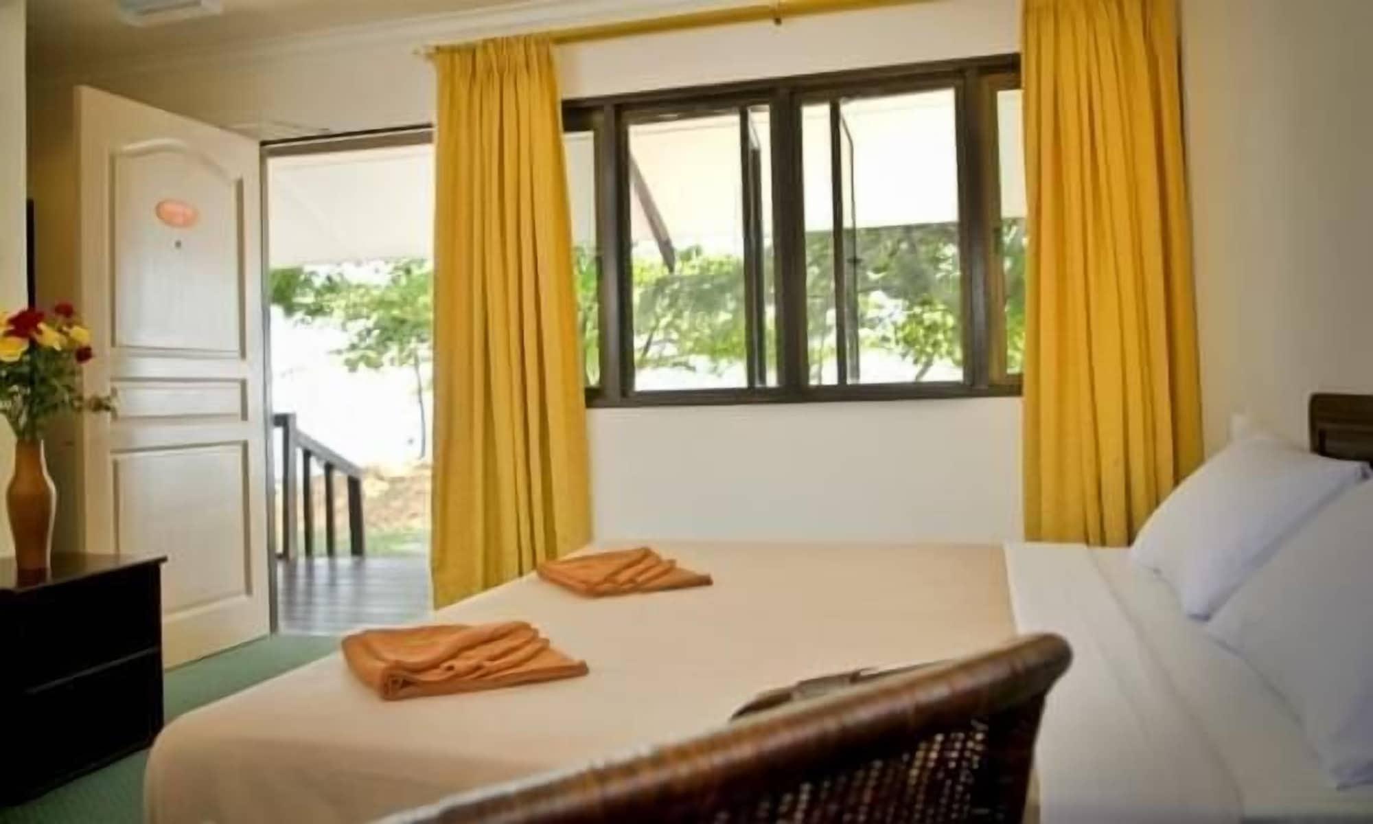 Pangkor Sandy Beach Resort Kampong Pasir Bogak Exterior foto